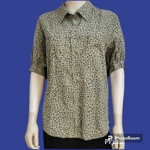 CES FEMME Anthropologie Heart Cheetah Print Babydoll High-Low Button Down Shirt
